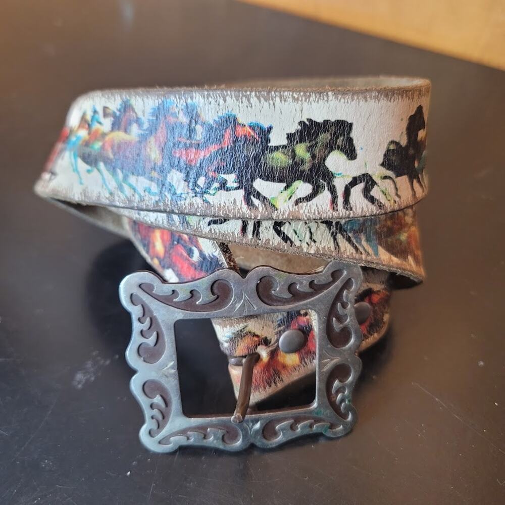 Cowboy Decor Galloping Wild Horse Silver Buckle Western Belt Size 36 - Picture 2 of 11